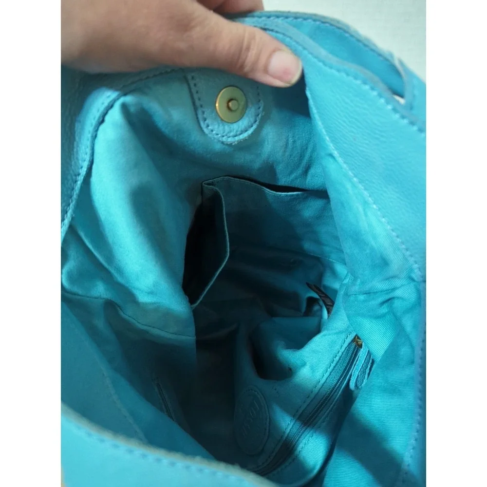Fossil Erin Tidal Blue Soft Pebbled Leather Fold Over Crossbody Zipper Pockets